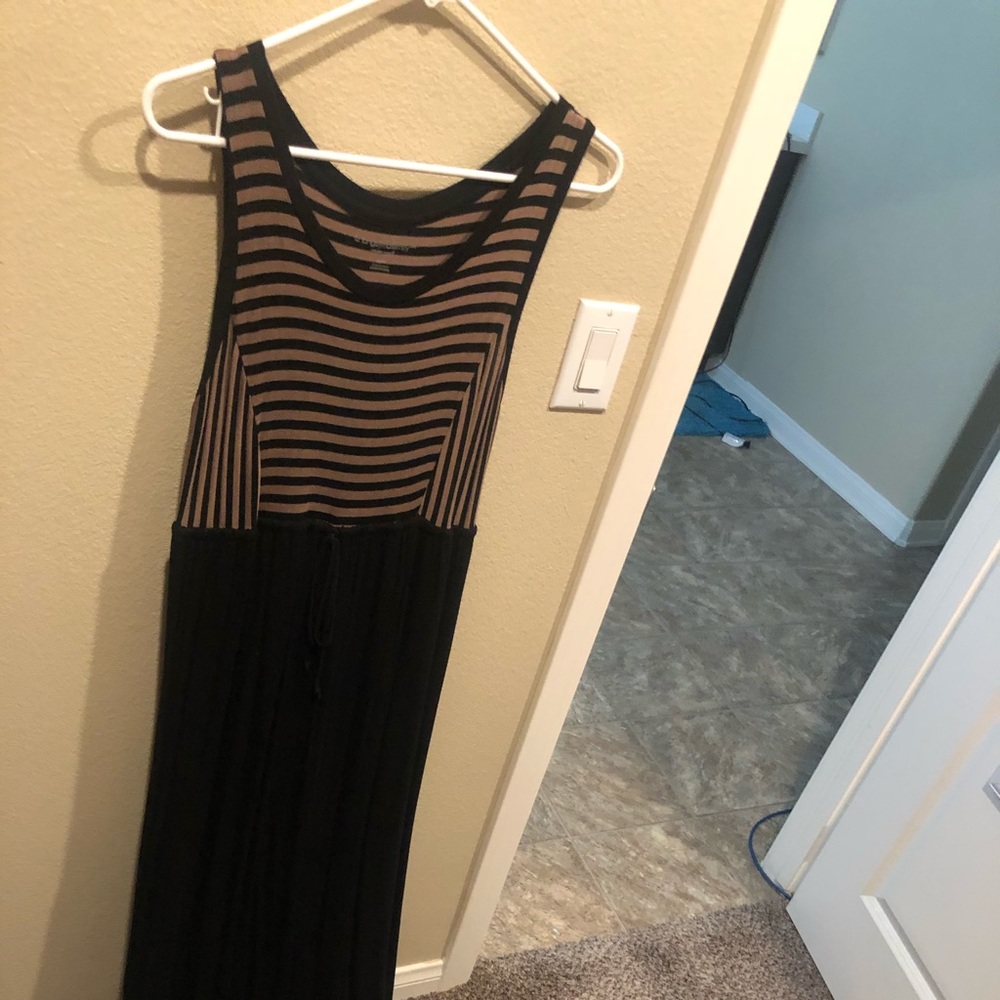 Floor length maternity dress